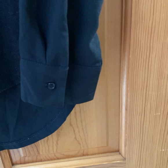 Ann Taylor Mixed Media Blouse - Size M - Picture 2 of 4